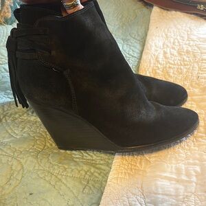 Frye fringe Black Suede Wedge Ankle Boots